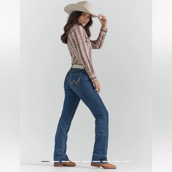 Wrangler Q-Baby Riding Jeans No Gap Waistband Mid rise Bootcut Size 3/4x36 - Picture 3 of 9